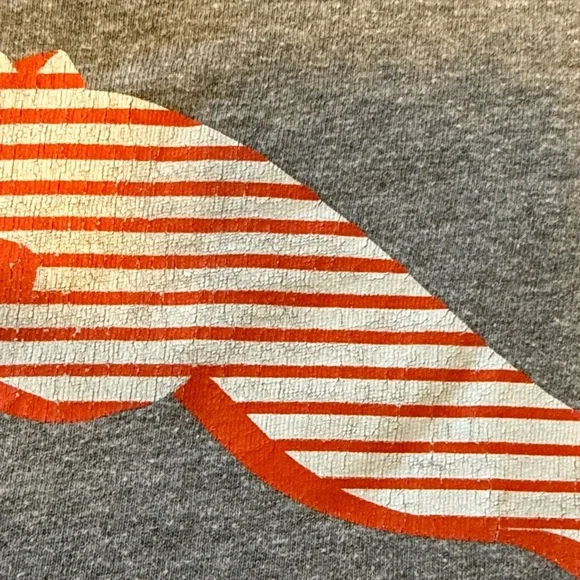Puma Men's Heather Gray Tee with Striped Orange Logo Size S - Picture 4 of 6